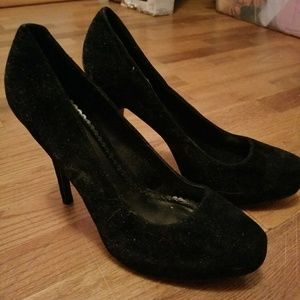 Qupid black velvet pumps